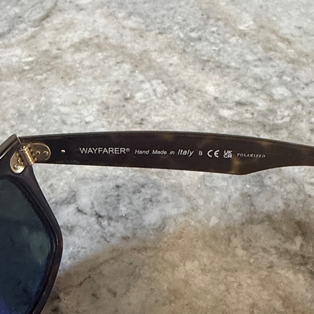 Ray-Ban Tortoiseshell Frame Sunglasses with Dark Green Lenses - Polarized - Picture 5 of 8